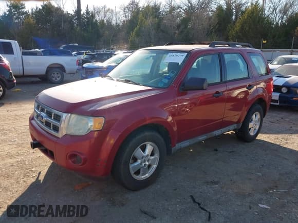 ✅ 2011 Ford Escape XLS • VIN: 1FMCU0C73BKB13308 • Лот: 43870279. Опубликован ранее на IAAI с пробегом 352 037 миль. Бесплатный доступ к архиву аукционных продаж из США и подробный отчёт об истории автомобиля на DreamBid. Изображение 17.