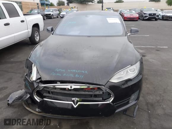 ✅ 2015 Tesla Model S 85D • VIN: 5YJSA1E23FF104434 • Лот: 43622961. Опубликован ранее на IAAI с пробегом 72 112 миль. Бесплатный доступ к архиву аукционных продаж из США и подробный отчёт об истории автомобиля на DreamBid. Изображение 12.