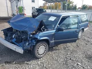 ✅ 1991 Volvo 740 • VIN: YV1FA8856M1327955 • Lot: 43567623. Wystawiony na IAAI z przebiegiem 206 549 mil. Bezpłatny archiwum sprzedaży aukcyjnych z USA i szczegółowy raport historii pojazdu na DreamBid. Zdjęcie 2.