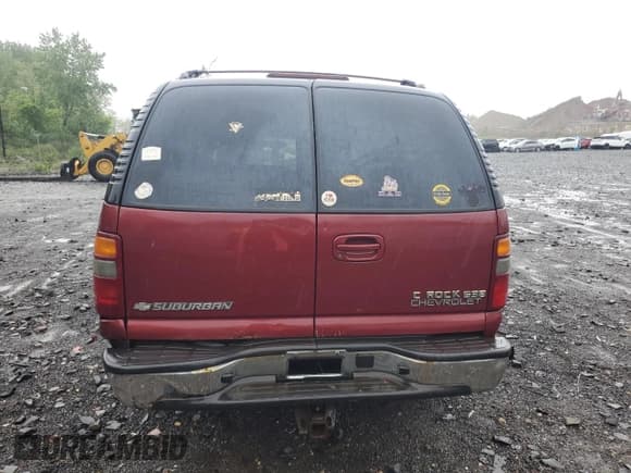 ✅ 2003 Chevrolet Suburban LT • VIN: 1GNFK16Z23J215806 • Lot: 56796355. Listed on Copart with Not provided. Free auction sales archive from the USA and detailed vehicle history report at DreamBid. Image 6.