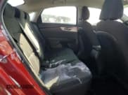 ✅ 2022 Kia Forte LXS • VIN: 3KPF24AD0NE457581 • Lot: 84303725. Wystawiony na Copart z przebiegiem 103 485 mil. Bezpłatny archiwum sprzedaży aukcyjnych z USA i szczegółowy raport historii pojazdu na DreamBid. Zdjęcie 10.