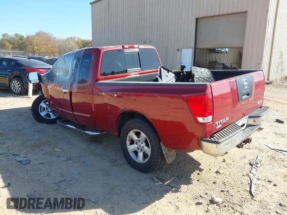 ✅ 2004 Nissan Titan SE • VIN: 1N6AA06B34N568758 • Lot: 43677118. Wystawiony na IAAI z przebiegiem 311 799 mil. Bezpłatny archiwum sprzedaży aukcyjnych z USA i szczegółowy raport historii pojazdu na DreamBid. Zdjęcie 3.
