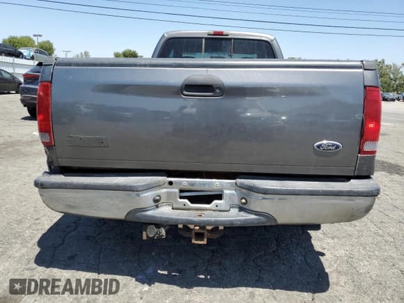 ✅ 2004 Ford F-250 XL • VIN: 1FTNX20L64EB19073 • Lot: 57533145. Listed on Copart with 287,118 mi. Free auction sales archive from the USA and detailed vehicle history report at DreamBid. Image 6.
