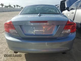 ✅ 2011 Volvo C70 • VIN: YV1672MC3BJ107900 • Лот: 74517474. Опубликован ранее на Copart с пробегом 5 628 миль. Бесплатный доступ к архиву аукционных продаж из США и подробный отчёт об истории автомобиля на DreamBid. Изображение 6.