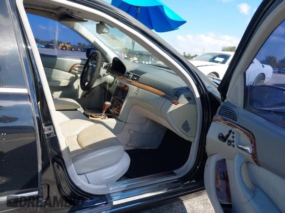 ✅ 2004 Mercedes-Benz S • VIN: WDBNG76J84A388166 • Лот: 43661717. Опубликован ранее на IAAI с пробегом Не указан. Бесплатный доступ к архиву аукционных продаж из США и подробный отчёт об истории автомобиля на DreamBid. Изображение 5.