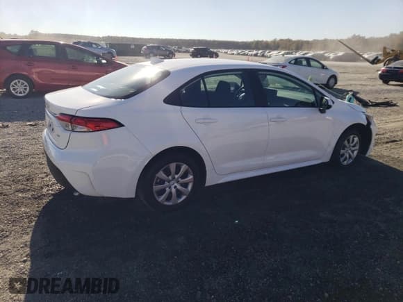 ✅ 2026 Toyota Corolla LE • VIN: 5YFB4MDE2TP371407 • Лот: 89853715. Опубликован ранее на Copart с пробегом 21 миль. Бесплатный доступ к архиву аукционных продаж из США и подробный отчёт об истории автомобиля на DreamBid. Изображение 3.