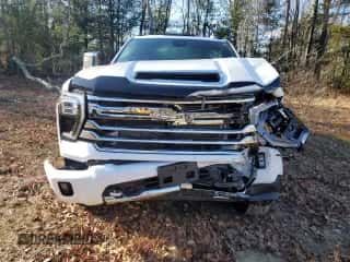 ✅ 2024 Chevrolet Silverado 3500HD High Country • VIN: 2GC4YVEYXR1165898 • Лот: 80017064. Размещён на Copart с пробегом 7 234 миль миль. Получите бесплатный доступ к архиву аукционных продаж из США и посмотрите подробный отчёт об истории автомобиля на DreamBid. Изображение 5.