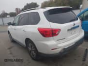 ✅ 2018 Nissan Pathfinder S • VIN: 5N1DR2MN0JC667283 • Lot: 43871847. Listed on IAAI with 117,032 mi. Free auction sales archive from the USA and detailed vehicle history report at DreamBid. Image 3.