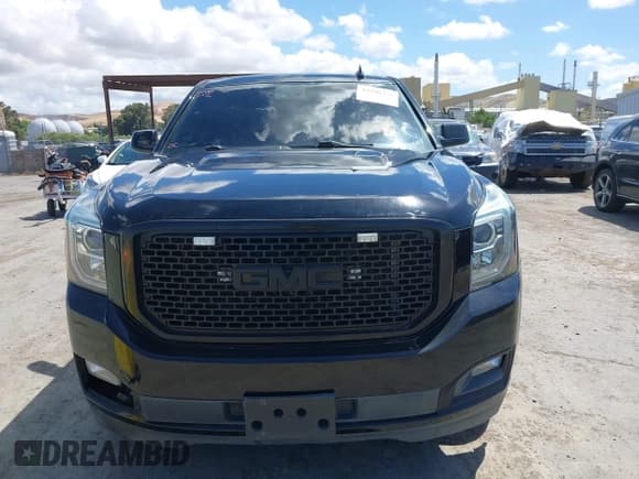 ✅ 2015 GMC Yukon XL SLT • VIN: 1GKS1HKC1FR620070 • Lot: 42200458. Listed on IAAI with 147,580 mi. Free auction sales archive from the USA and detailed vehicle history report at DreamBid. Image 12.