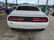 ✅ 2021 Dodge Challenger SXT • VIN: 2C3CDZAG8MH627066 • Lot: 82298095. Wystawiony na Copart z przebiegiem 96 288 mil. Bezpłatny archiwum sprzedaży aukcyjnych z USA i szczegółowy raport historii pojazdu na DreamBid. Zdjęcie 6.