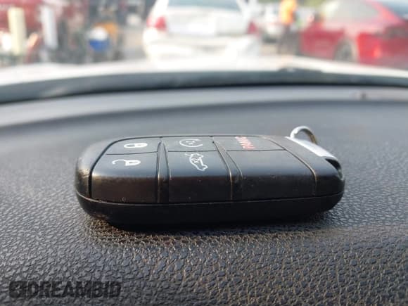 ✅ 2016 Dodge Charger SXT • VIN: 2C3CDXHG5GH274428 • Лот: 42873825. Опубликован ранее на IAAI с пробегом 155 076 миль. Бесплатный доступ к архиву аукционных продаж из США и подробный отчёт об истории автомобиля на DreamBid. Изображение 11.