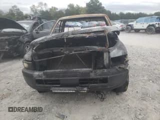 ✅ 2000 Dodge 1500 Work Special • VIN: 1B7HC16X1YS509714 • Лот: 76042394. Опубликован ранее на Copart с пробегом Не указан. Бесплатный доступ к архиву аукционных продаж из США и подробный отчёт об истории автомобиля на DreamBid. Изображение 5.