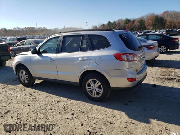 ✅ 2012 Hyundai Santa Fe GLS • VIN: 5XYZGDAB1CG162535 • Lot: 79842324. Listed on Copart with 174,959 mi. Free auction sales archive from the USA and detailed vehicle history report at DreamBid. Image 2.