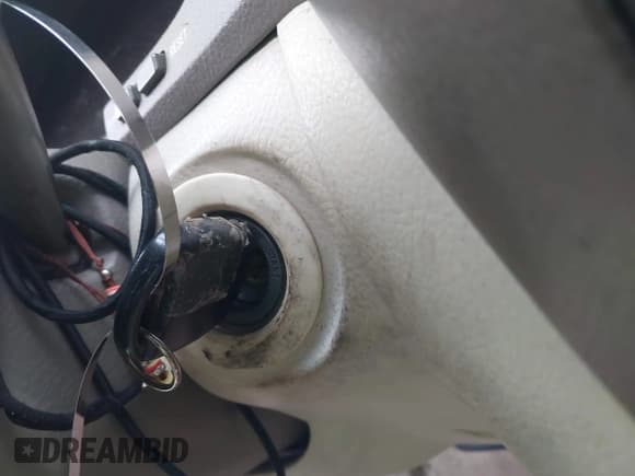 ✅ 2002 Lexus LS 430 • VIN: JTHBN30F420056590 • Lot: 42917320. Listed on IAAI with 178,262 mi. Free auction sales archive from the USA and detailed vehicle history report at DreamBid. Image 11.