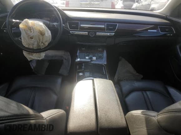 ✅ 2013 Audi A8 4.0L • VIN: WAUR2AFD5DN009509 • Лот: 41412805. Опубликован ранее на Copart с пробегом 33 917 миль. Бесплатный доступ к архиву аукционных продаж из США и подробный отчёт об истории автомобиля на DreamBid. Изображение 8.