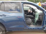 ✅ 2025 Chevrolet Equinox AWD LT • VIN: 3GNAXPEG6SL183903 • Lot: 42944409. Wystawiony na IAAI z przebiegiem 15 390 mil. Bezpłatny archiwum sprzedaży aukcyjnych z USA i szczegółowy raport historii pojazdu na DreamBid. Zdjęcie 13.