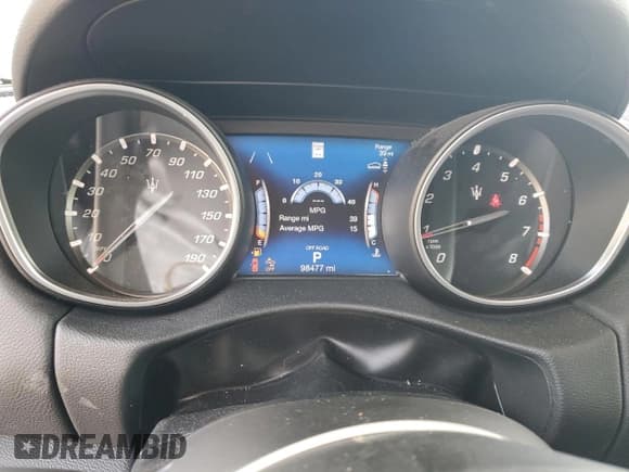 ✅ 2018 Maserati Levante S GranSport • VIN: ZN661YUSXJX277490 • Лот: 64621685. Опубликован ранее на Copart с пробегом 98 477 миль. Бесплатный доступ к архиву аукционных продаж из США и подробный отчёт об истории автомобиля на DreamBid. Изображение 9.