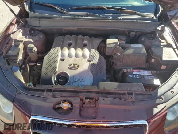 ✅ 2007 Hyundai Santa Fe GLS • VIN: 5NMSG13D47H055621 • Lot: 76051524. Listed on Copart with 230,637 mi. Free auction sales archive from the USA and detailed vehicle history report at DreamBid. Image 12.