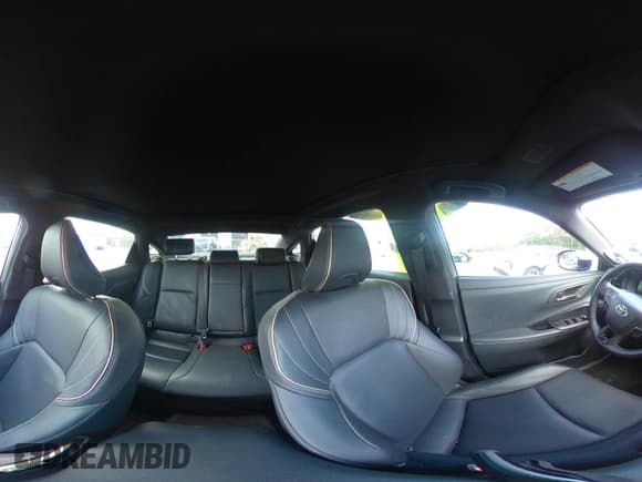 ✅ 2024 Toyota Crown XLE • VIN: JTDAAAAF4R3020760 • Lot: 42191441. Wystawiony na IAAI z przebiegiem 99 630 mil. Bezpłatny archiwum sprzedaży aukcyjnych z USA i szczegółowy raport historii pojazdu na DreamBid. Zdjęcie 19.