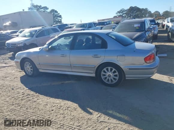 ✅ 2004 Hyundai Sonata GLS • VIN: KMHWF35H94A019876 • Lot: 41287438. Listed on IAAI with 194,210 mi. Free auction sales archive from the USA and detailed vehicle history report at DreamBid. Image 14.