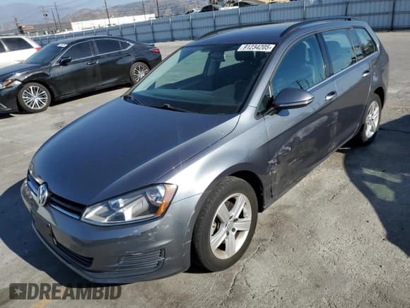 ✅ 2015 Volkswagen Golf SE • VIN: 3VWCA7AU3FM509748 • Lot: 91234205. Listed on Copart with 50,600 mi. Free auction sales archive from the USA and detailed vehicle history report at DreamBid. Image 1.
