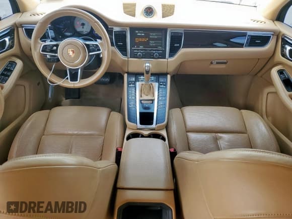 ✅ 2015 Porsche Macan S • VIN: WP1AB2A58FLB50612 • Лот: 58099535. Опубликован ранее на Copart с пробегом 93 425 миль. Бесплатный доступ к архиву аукционных продаж из США и подробный отчёт об истории автомобиля на DreamBid. Изображение 8.