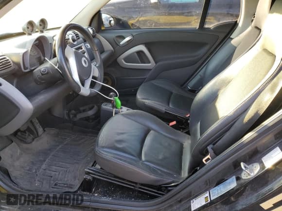 ✅ 2008 Smart fortwo Pure • VIN: WMEEJ31X88K127869 • Lot: 92740715. Listed on Copart with 117,153 mi. Free auction sales archive from the USA and detailed vehicle history report at DreamBid. Image 7.