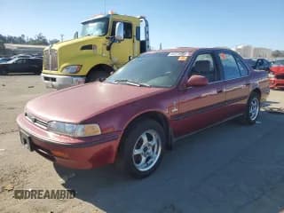 ✅ 1993 Honda Accord LX • VIN: JHMCB7651PC002608 • Lot: 42375085. Listed on Copart with 232,742 mi. Free auction sales archive from the USA and detailed vehicle history report at DreamBid. Image 1.