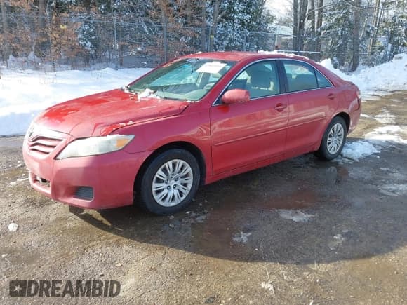 ✅ 2010 Toyota Camry XLE • VIN: 4T4BF3EK7AR042521 • Лот: 43849104. Опубликован ранее на IAAI с пробегом 163 649 миль. Бесплатный доступ к архиву аукционных продаж из США и подробный отчёт об истории автомобиля на DreamBid. Изображение 2.