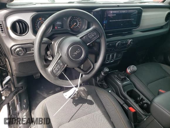 ✅ 2025 Jeep Wrangler Sport • VIN: 1C4PJXAG3SW519141 • Lot: 55511615. Listed on Copart with 5,562 mi. Free auction sales archive from the USA and detailed vehicle history report at DreamBid. Image 8.