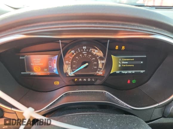 ✅ 2017 Ford Fusion Hybrid Titanium • VIN: 3FA6P0RUXHR260967 • Lot: 90726665. Wystawiony na Copart z przebiegiem 250 880 mil. Bezpłatny archiwum sprzedaży aukcyjnych z USA i szczegółowy raport historii pojazdu na DreamBid. Zdjęcie 9.