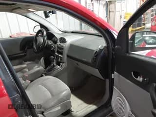 ✅ 2004 Saturn VUE V6 • VIN: 5GZCZ53454S894309 • Lot: 41475143. Wystawiony na IAAI z przebiegiem 182 036 mil. Bezpłatny archiwum sprzedaży aukcyjnych z USA i szczegółowy raport historii pojazdu na DreamBid. Zdjęcie 5.