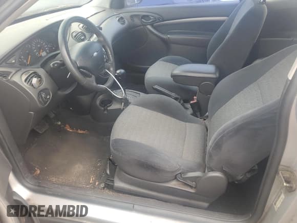 ✅ 2001 Ford Focus ZX3 • VIN: 3FAFP31321R170917 • Лот: 66518505. Опубликован ранее на Copart с пробегом 58 532 миль. Бесплатный доступ к архиву аукционных продаж из США и подробный отчёт об истории автомобиля на DreamBid. Изображение 7.