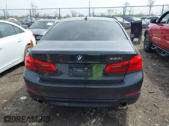 ✅ 2019 BMW 5 Series 530i • VIN: WBAJA5C52KBX87768 • Lot: 42029678. Listed on IAAI with 102,448 mi. Free auction sales archive from the USA and detailed vehicle history report at DreamBid. Image 16.