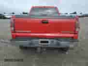 2005 Chevrolet Silverado 2500HD LT with VIN 1GCHK23215F888557, listed as a Copart auction lot 61552175 with 253,556 mi miles and Salvage title. Bid and sale history available at DreamBid. Image 6.