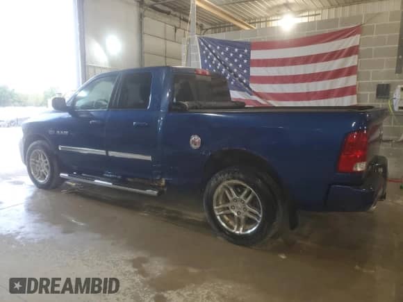 2010 Dodge 1500 SLT с VIN 1D7RV1GT8AS164042, выставлен на аукционе Copart как лот 75698914 с пробегом 161 610 миль миль и Списание • Salvage title. История ставок и продаж доступна на DreamBid. Изображение 2.