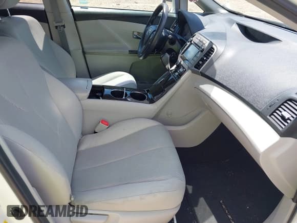 ✅ 2015 Toyota Venza LE • VIN: 4T3ZA3BB5FU096880 • Lot: 42201033. Listed on IAAI with 136,252 mi. Free auction sales archive from the USA and detailed vehicle history report at DreamBid. Image 5.