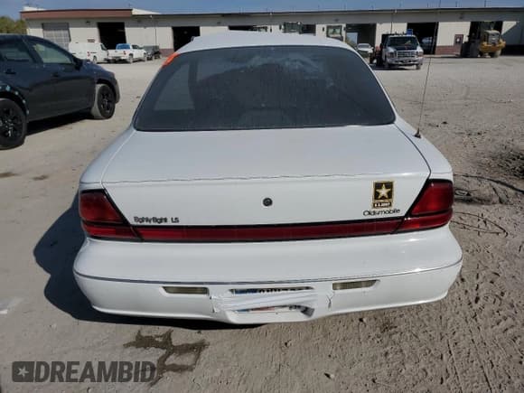 ✅ 1996 Oldsmobile 88 1SA • VIN: 1G3HN52K4T4810289 • Lot: 74286034. Wystawiony na Copart z przebiegiem Nie podano. Bezpłatny archiwum sprzedaży aukcyjnych z USA i szczegółowy raport historii pojazdu na DreamBid. Zdjęcie 6.