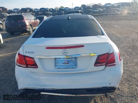 ✅ 2016 Mercedes-Benz E 400 • VIN: WDDKJ6FB3GF322906 • Lot: 41711553. Listed on IAAI with 59,833 mi. Free auction sales archive from the USA and detailed vehicle history report at DreamBid. Image 17.