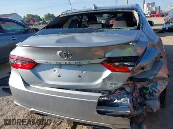 2021 Toyota Camry SE with VIN 4T1T11BK9MU021342, listed as a IAAI auction lot 42947451 with 71,105 mi miles and . Bid and sale history available at DreamBid. Image 16.