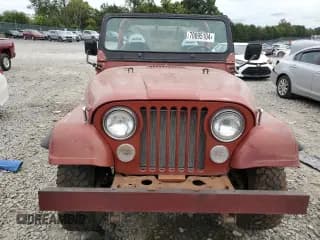 ✅ 1968 Jeep CJ • VIN: J8F83AA076748 • Lot: 70095104. Wystawiony na Copart z przebiegiem 91 907 mil. Bezpłatny archiwum sprzedaży aukcyjnych z USA i szczegółowy raport historii pojazdu na DreamBid. Zdjęcie 5.