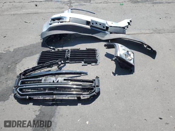 ✅ 2020 GMC Yukon XL SLT • VIN: 1GKS2GKC5LR163847 • Lot: 65014065. Listed on Copart with Not provided. Free auction sales archive from the USA and detailed vehicle history report at DreamBid. Image 13.