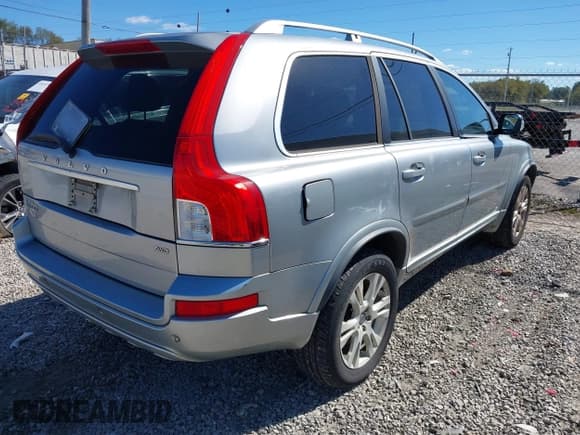 ✅ 2013 Volvo XC90 Premier Plus • VIN: YV4952CZ7D1636782 • Лот: 43390311. Опубликован ранее на IAAI с пробегом 196 201 миль. Бесплатный доступ к архиву аукционных продаж из США и подробный отчёт об истории автомобиля на DreamBid. Изображение 4.