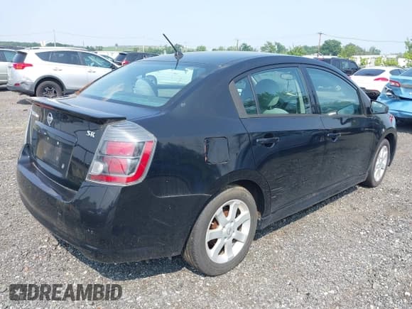 ✅ 2011 Nissan Sentra SR • VIN: 3N1AB6AP5BL692536 • Лот: 42877084. Опубликован ранее на IAAI с пробегом 132 422 миль. Бесплатный доступ к архиву аукционных продаж из США и подробный отчёт об истории автомобиля на DreamBid. Изображение 4.
