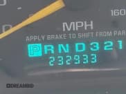 ✅ 1999 GMC Sierra 1500 SLE • VIN: 2GTEK19T0X1571103 • Лот: 41803379. Опубликован ранее на IAAI с пробегом 232 933 миль. Бесплатный доступ к архиву аукционных продаж из США и подробный отчёт об истории автомобиля на DreamBid. Изображение 7.