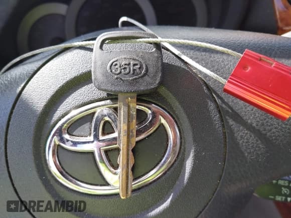 ✅ 2006 Toyota RAV4 • VIN: JTMZD33V866015548 • Lot: 42579400. Listed on IAAI with 140,328 mi. Free auction sales archive from the USA and detailed vehicle history report at DreamBid. Image 11.