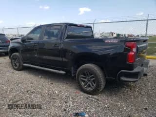 ✅ 2021 Chevrolet Silverado 1500 LT Trail Boss • VIN: 1GCPYFEDXMZ421201 • Lot: 80715883. Wystawiony na Copart z przebiegiem 18 065 mil. Bezpłatny archiwum sprzedaży aukcyjnych z USA i szczegółowy raport historii pojazdu na DreamBid. Zdjęcie 2.