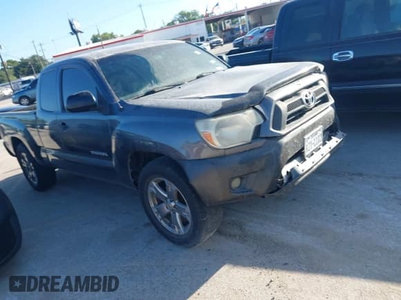 ✅ 2013 Toyota Tacoma • VIN: 5TFTX4CN2DX036132 • Lot: 42375408. Listed on IAAI with 145,161 mi. Free auction sales archive from the USA and detailed vehicle history report at DreamBid. Image 1.