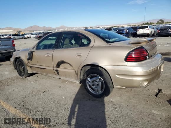 ✅ 2005 Pontiac Grand Am SE • VIN: 1G2NE52E25M155098 • Лот: 89678455. Опубликован ранее на Copart с пробегом 122 473 миль. Бесплатный доступ к архиву аукционных продаж из США и подробный отчёт об истории автомобиля на DreamBid. Изображение 2.