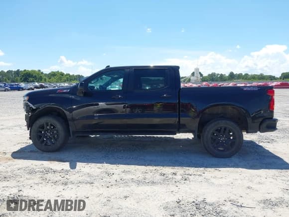 ✅ 2022 Chevrolet Silverado 1500 LT Trail Boss • VIN: 1GCPYFED0NZ236995 • Lot: 42514111. Wystawiony na IAAI z przebiegiem 53 377 mil. Bezpłatny archiwum sprzedaży aukcyjnych z USA i szczegółowy raport historii pojazdu na DreamBid. Zdjęcie 14.